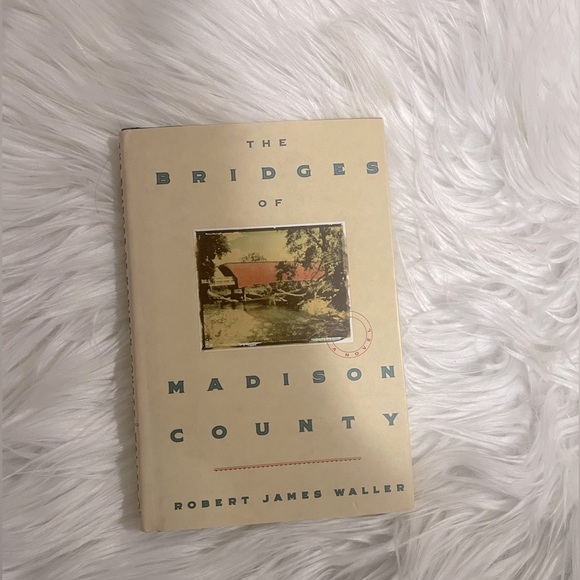Bridges of Madison County by Robert James Waller 📙 - Picture 1 of 7